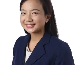 Dr. Evelyn Leechawengwongs